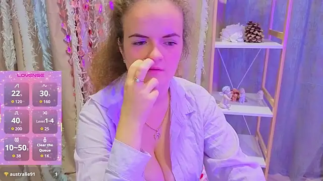 Luisa Rosee online show from October 25, 2025, 7:47 pm