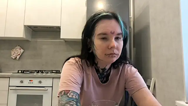 Snapshot of HighelikeGirl chatting on February 20, 2026, 6:10 am HighelikeGirl online show from February 20, 2026, 6:10 am