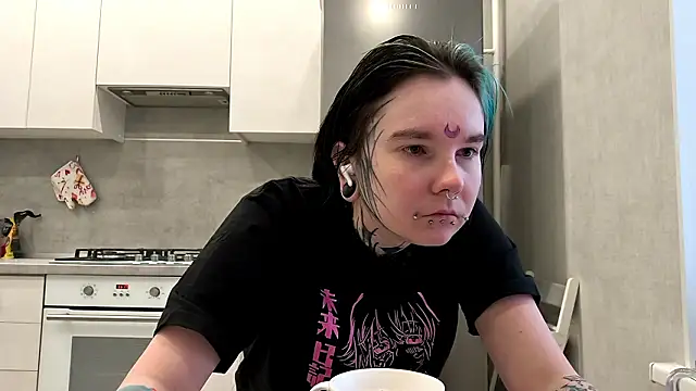 Snapshot of HighelikeGirl chatting on February 3, 2026, 6:11 am HighelikeGirl online show from February 3, 2026, 6:11 am