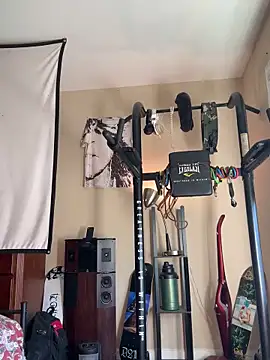 Snapshot of KeYBuMp323 chatting on December 16, 2025, 3:27 pm KeYBuMp323 online show from December 16, 2025, 3:27 pm