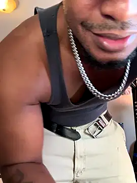 Snapshot of KeYBuMp323 chatting on November 12, 2025, 3:27 pm KeYBuMp323 online show from November 12, 2025, 3:27 pm