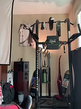 Snapshot of KeYBuMp323 chatting on December 17, 2025, 3:17 pm KeYBuMp323 online show from December 17, 2025, 3:17 pm