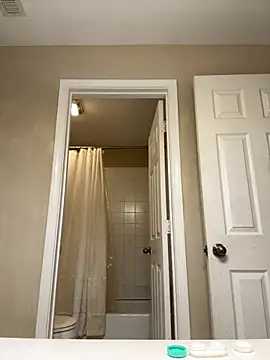 Snapshot of KeYBuMp323 chatting on September 13, 2025, 2:17 pm KeYBuMp323 online show from September 13, 2025, 2:17 pm