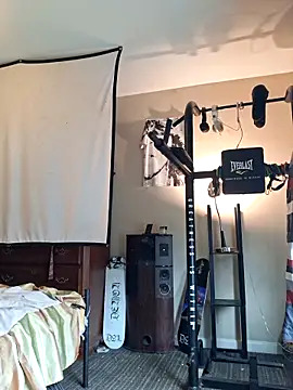 Snapshot of KeYBuMp323 chatting on October 28, 2025, 4:17 pm KeYBuMp323 online show from October 28, 2025, 4:17 pm