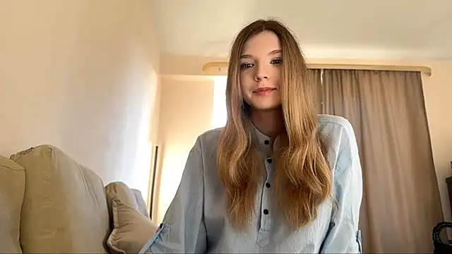 FruityXo online show from November 2, 2025, 11:48 am