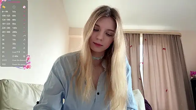FruityXo online show from June 1, 2026, 10:59 am