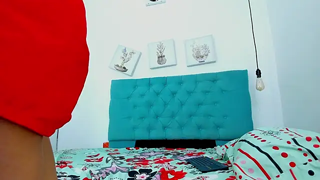 Snapshot of cris_dulce chatting on December 5, 2025, 6:39 pm cris dulce online show from December 5, 2025, 6:39 pm