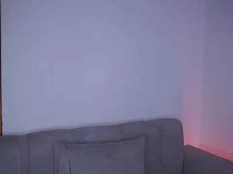 Jenner   online show from November 25, 2025, 9:04 pm