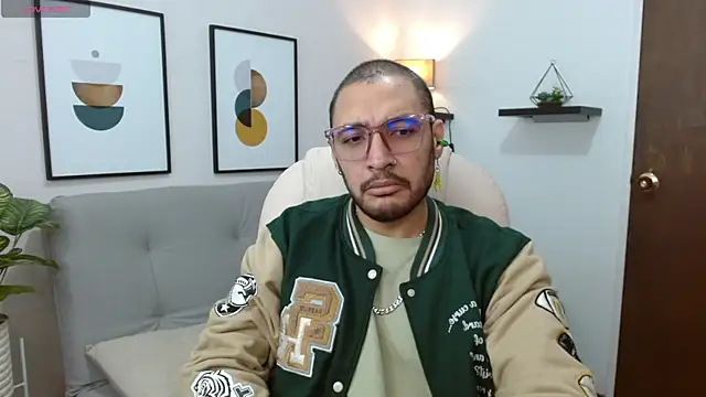   Damian    online show from October 29, 2025, 11:47 pm