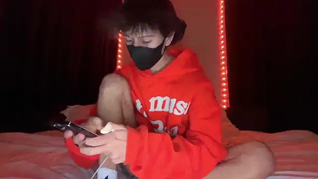 holydirt luxeno1 online show from January 18, 2026, 2:31 pm