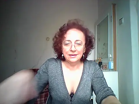 Julia54391 online show from October 17, 2025, 7:44 am