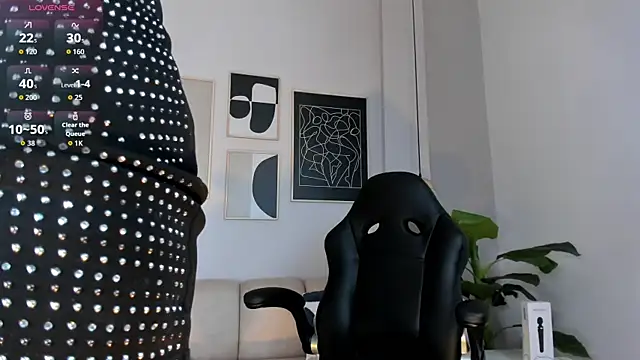 Snapshot of marie_bass chatting on October 16, 2025, 12:02 pm marie bass online show from October 16, 2025, 12:02 pm