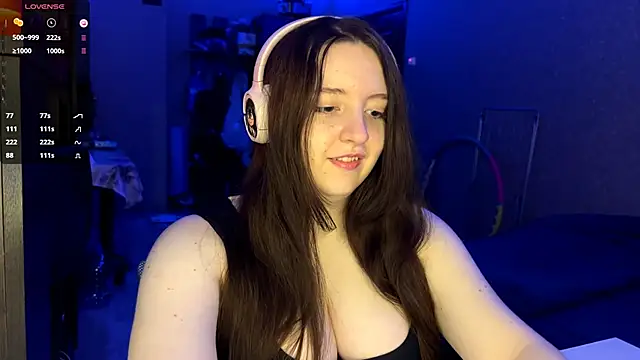 LauretteRagar online show from October 29, 2025, 5:23 pm