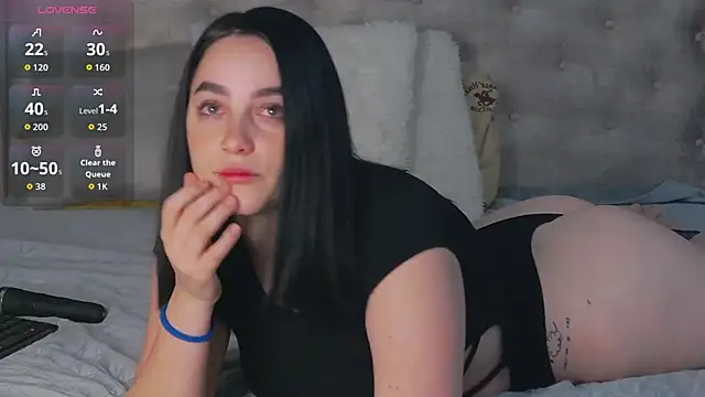 Snapshot of Leah_Brooks chatting on November 24, 2025, 4:56 am Leah Brooks online show from November 24, 2025, 4:56 am