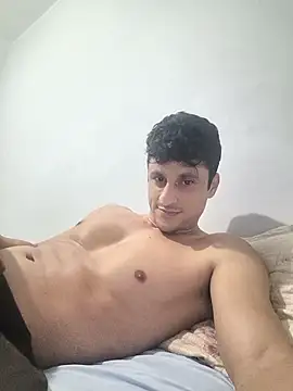 Snapshot of Caiostripchat chatting on July 7, 2026, 3:20 am Caiostripchat online show from July 7, 2026, 3:20 am