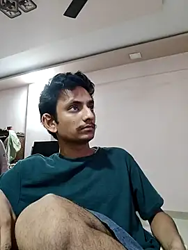 Snapshot of yung_cplz chatting on September 13, 2025, 5:35 pm yung cplz online show from September 13, 2025, 5:35 pm