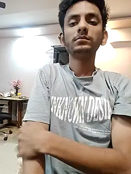 Snapshot of yung_cplz chatting on January 12, 2026, 1:51 pm yung cplz online show from January 12, 2026, 1:51 pm