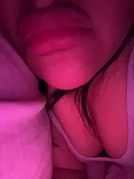 Snapshot of Regina_Escobar chatting on November 8, 2025, 5:55 am Regina Escobar online show from November 8, 2025, 5:55 am