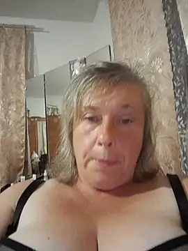 Catherine372311 online show from September 13, 2025, 7:36 pm