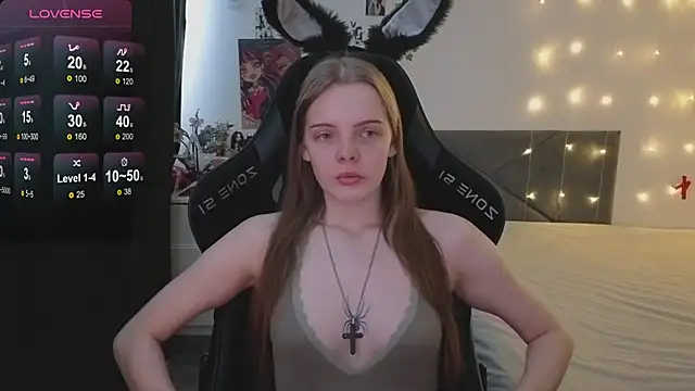 Luna Navy online show from January 17, 2026, 7:34 am