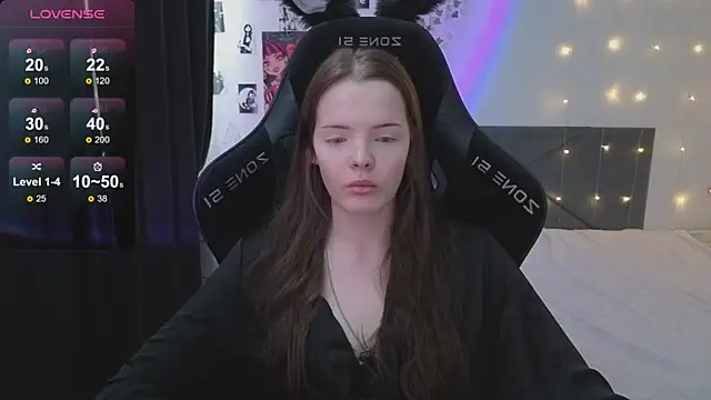 Luna Navy online show from March 2, 2026, 7:15 am