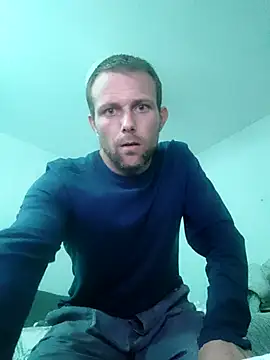 SexSavrem06 online show from September 15, 2025, 9:15 pm