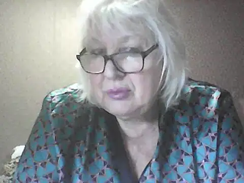 Snapshot of Alexia64231 chatting on January 17, 2026, 11:19 pm Alexia64231 online show from January 17, 2026, 11:19 pm