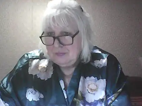Snapshot of Alexia64231 chatting on February 10, 2026, 4:06 pm Alexia64231 online show from February 10, 2026, 4:06 pm