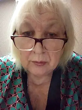 Snapshot of Alexia64231 chatting on December 23, 2025, 3:17 am Alexia64231 online show from December 23, 2025, 3:17 am