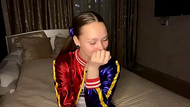 Snapshot of SoSweetGirl chatting on November 1, 2025, 12:10 pm SoSweetGirl online show from November 1, 2025, 12:10 pm