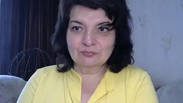 LedyNika online show from April 18, 2026, 9:44 am