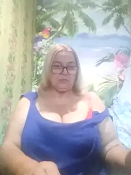 MargaritaSweet51 online show from November 5, 2025, 10:40 am