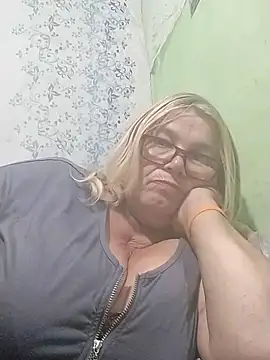 Snapshot of MargaritaSweet51 chatting on July 13, 2026, 10:42 pm MargaritaSweet51 online show from July 13, 2026, 10:42 pm