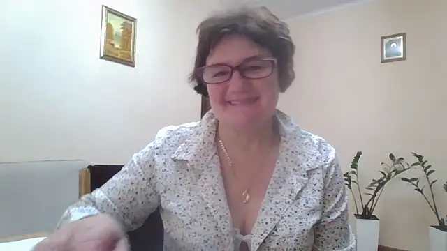 Snapshot of Galina56301 chatting on November 23, 2025, 12:04 pm Galina56301 online show from November 23, 2025, 12:04 pm