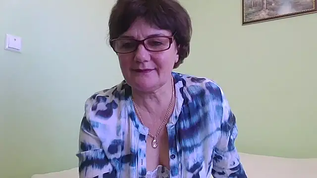 Snapshot of Galina56301 chatting on October 26, 2025, 12:49 pm Galina56301 online show from October 26, 2025, 12:49 pm