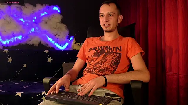 AxelMassimo online show from December 1, 2025, 3:51 am