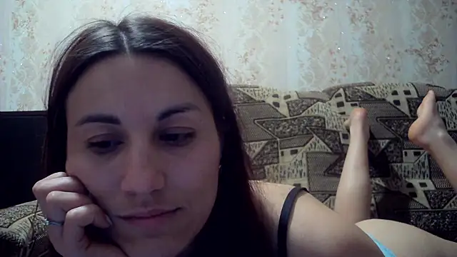 kiss lovely  online show from March 16, 2026, 6:32 pm