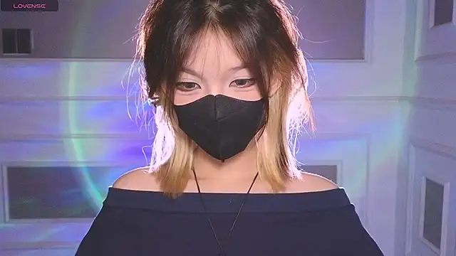      Panda      online show from May 21, 2026, 3:37 am