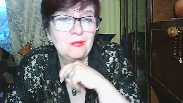 Snapshot of VeronicaGold511 chatting on December 21, 2025, 8:38 am VeronicaGold511 online show from December 21, 2025, 8:38 am