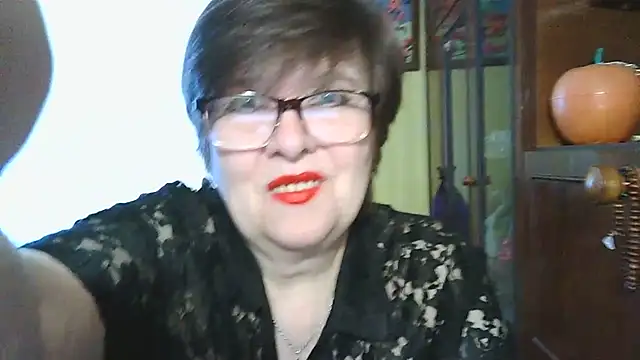 VeronicaGold511 online show from June 1, 2026, 6:46 am
