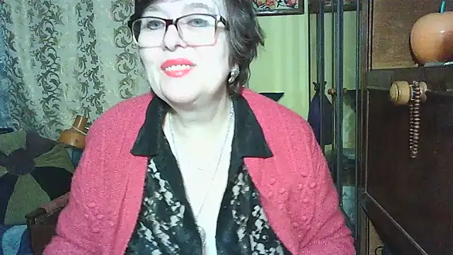 Snapshot of VeronicaGold511 chatting on February 14, 2026, 4:13 am VeronicaGold511 online show from February 14, 2026, 4:13 am