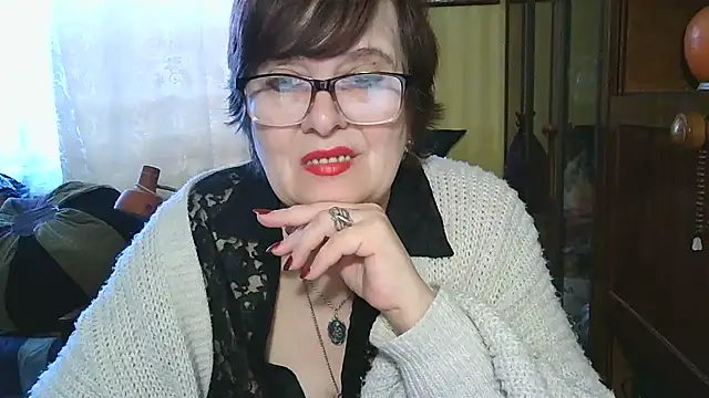 Snapshot of VeronicaGold511 chatting on February 1, 2026, 8:23 am VeronicaGold511 online show from February 1, 2026, 8:23 am