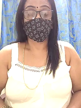 sweet-lotus online show from February 25, 2026, 4:18 pm