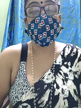 sweet-lotus online show from November 15, 2025, 4:44 pm