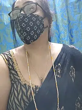 Snapshot of sweet-lotus chatting on July 8, 2026, 6:19 pm sweet-lotus online show from July 8, 2026, 6:19 pm