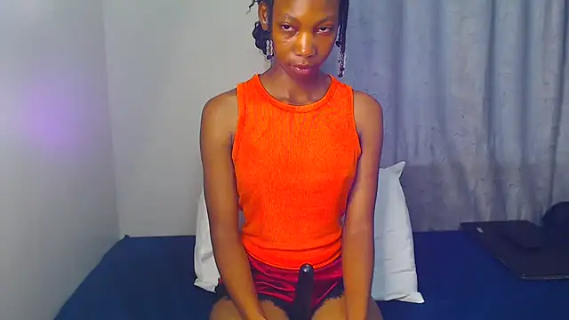 JuicyAdiction online show from August 3, 2026, 1:06 pm