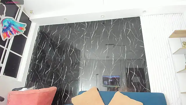 Nini Beyker online show from March 31, 2026, 12:18 pm