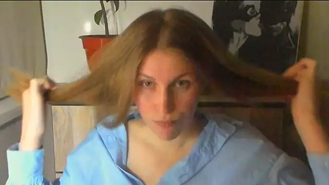 Snapshot of JuliaMuuun chatting on March 28, 2026, 7:59 pm JuliaMuuun online show from March 28, 2026, 7:59 pm