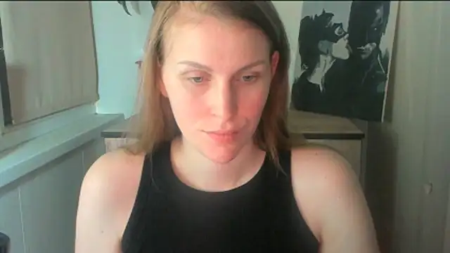 Snapshot of JuliaMuuun chatting on April 14, 2026, 9:20 pm JuliaMuuun online show from April 14, 2026, 9:20 pm