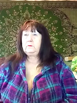 Snapshot of CrystalLime6411 chatting on February 12, 2026, 7:30 am CrystalLime6411 online show from February 12, 2026, 7:30 am